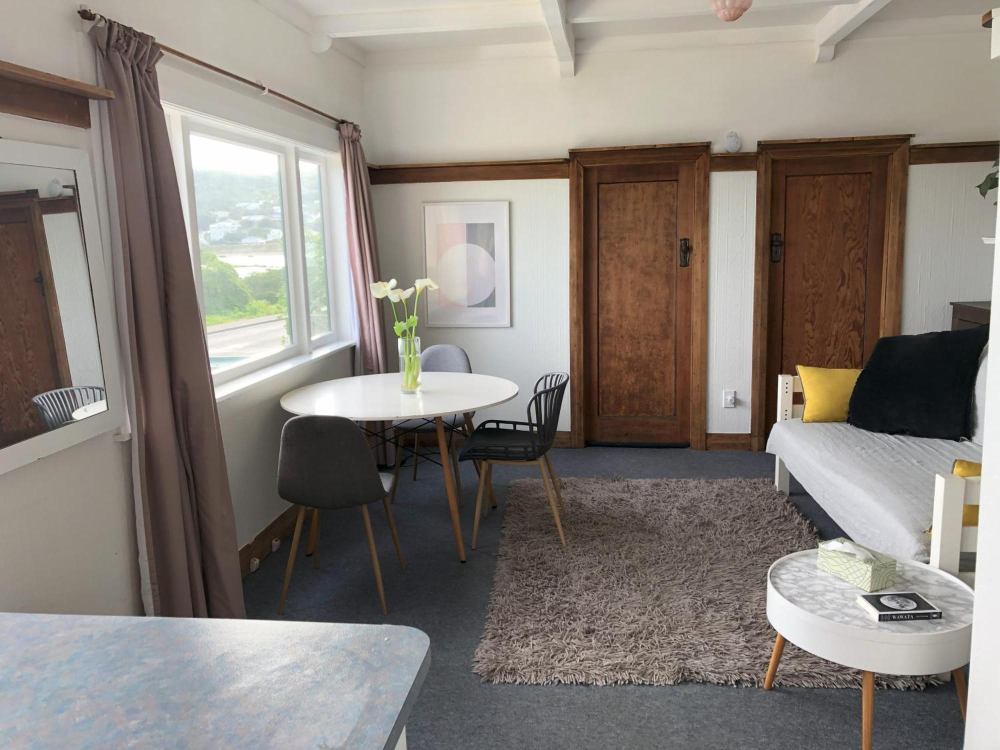 Seafront Haven In Island Bay With Deck, Outdoor Bath, And Parking Appartement Wellington Buitenkant foto