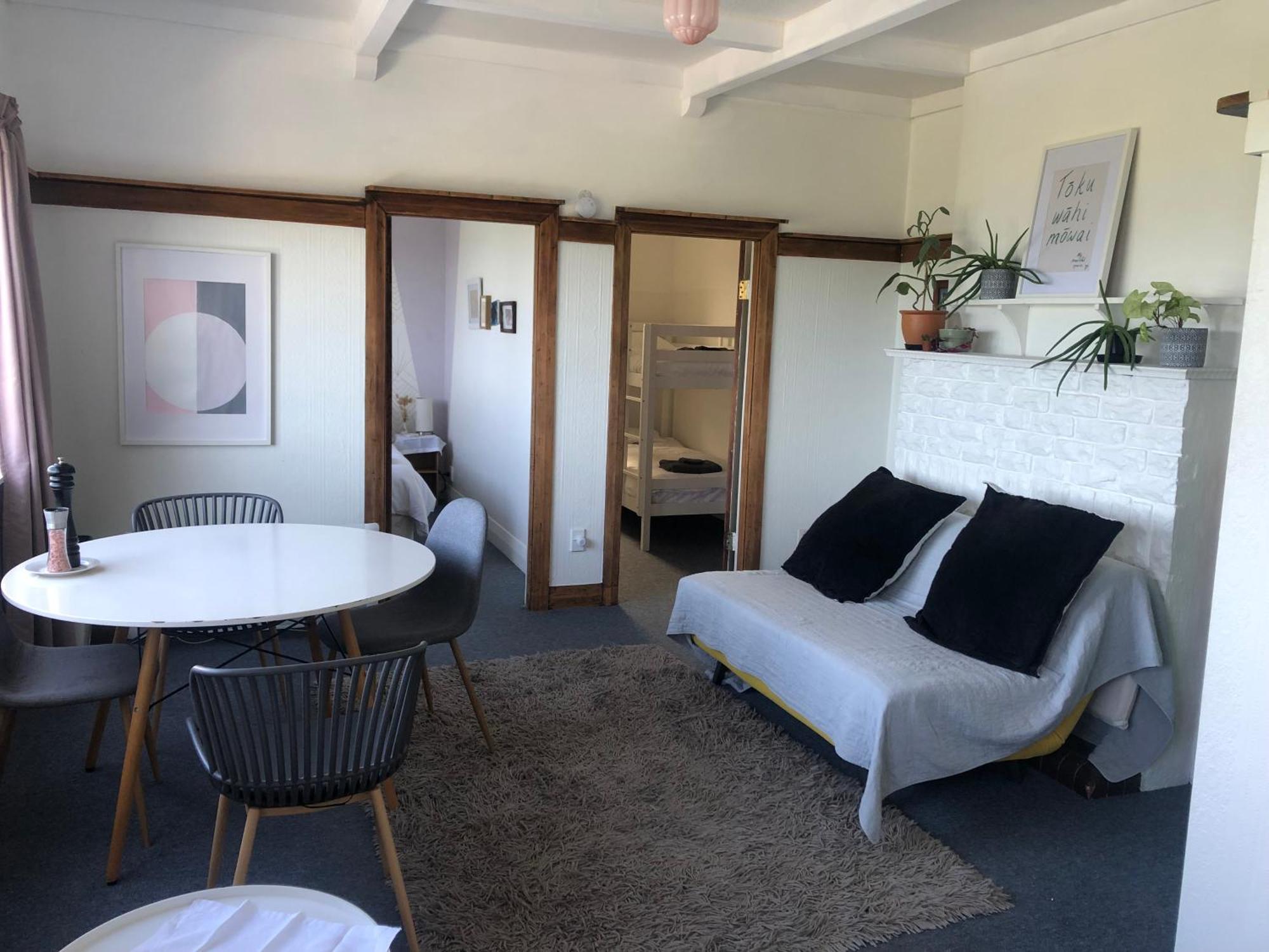 Seafront Haven In Island Bay With Deck, Outdoor Bath, And Parking Appartement Wellington Buitenkant foto